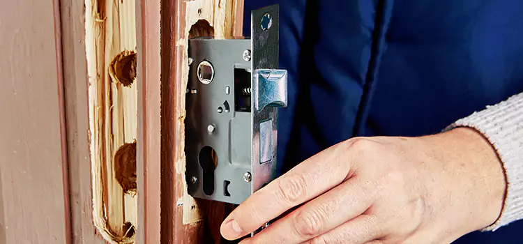 Garage Door Lock Replacement Tukwila